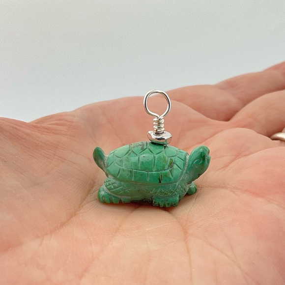 Turquoise Turtle Pendant Necklace, Handmade, Sterling Silver Rope Chain - Picture 7 of 14